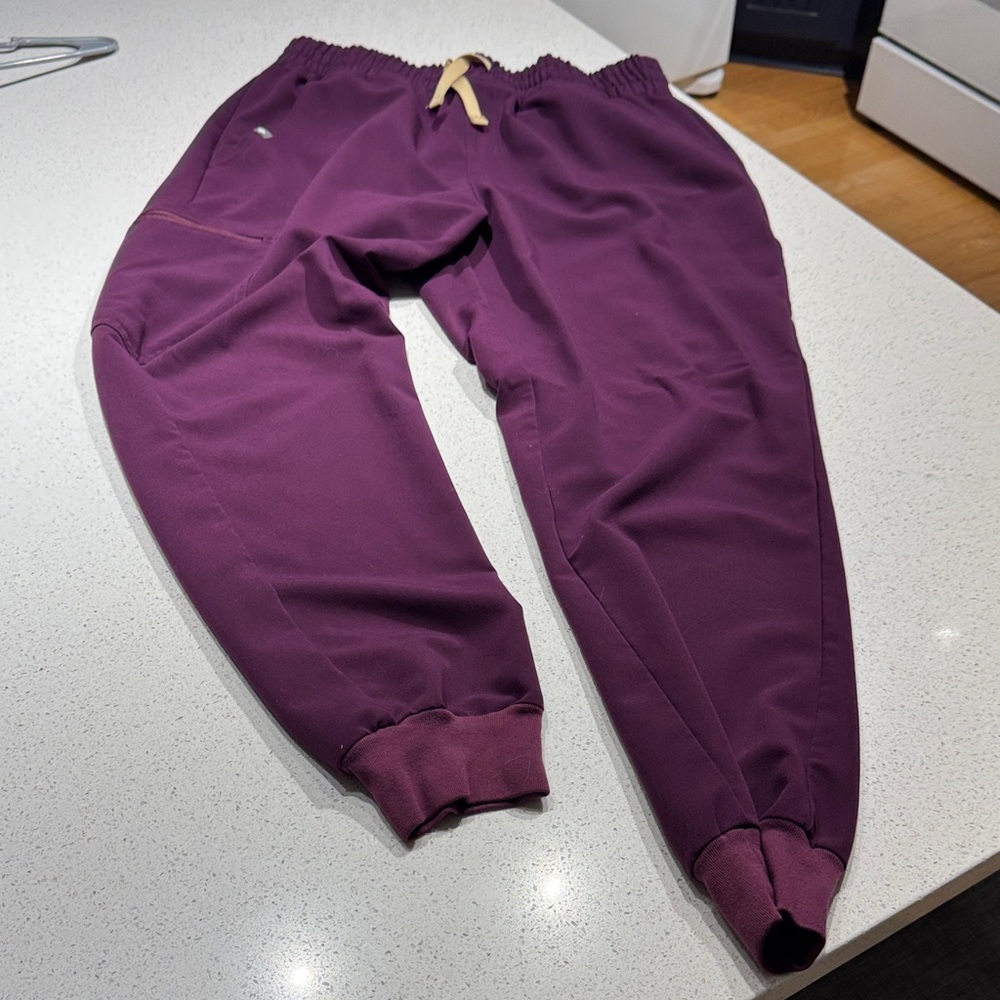 Figs Women's Purple Joggers scrubs.